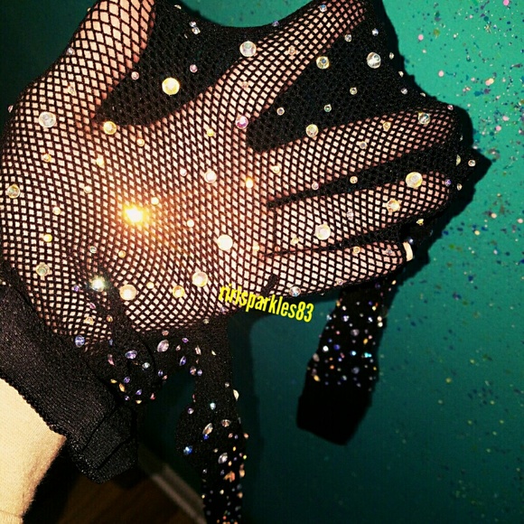 Accessories - NEW LARGE RHINESTONE FISHNETS💎💎💎
